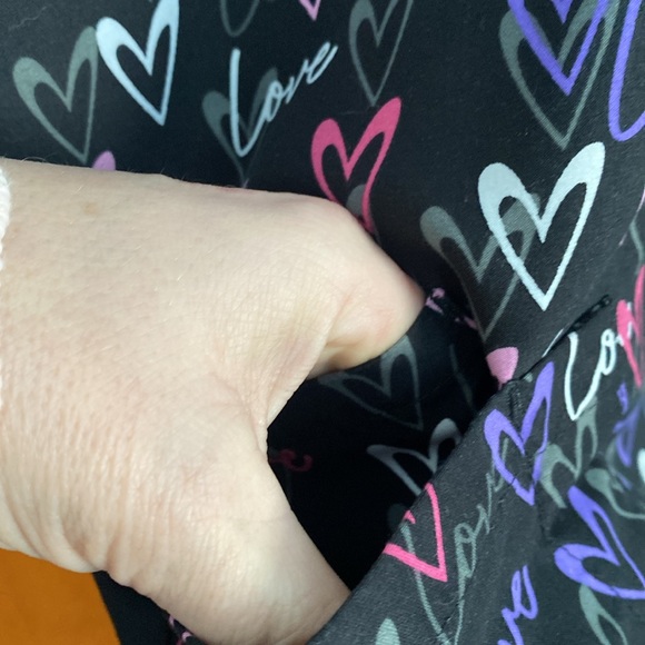 Large scrub top - Picture 2 of 4